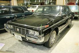 2代目CROWN